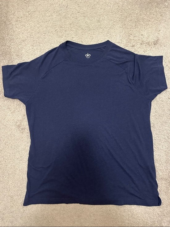 ALO Yoga Other - ALO Yoga Men’s Short Sleeve Crew Tee in Navy Blue
